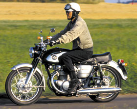 Honda CB 450 Black Bomber