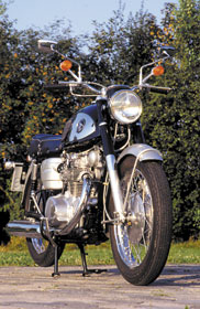 Honda CB 450 Black Bomber