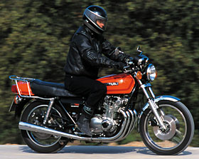 Suzuki GS 750