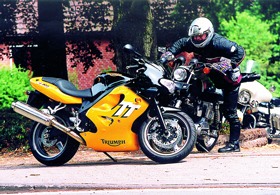 Triumph TT 600