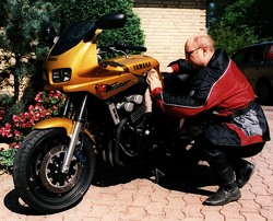 Yamaha FZS 600 Fazer