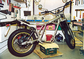 XT 500 gestrippt