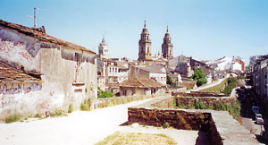 Stadtmauer in Luco, Galicien