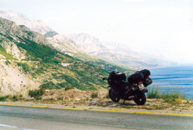 An der Küste mit Blick auf Krk.