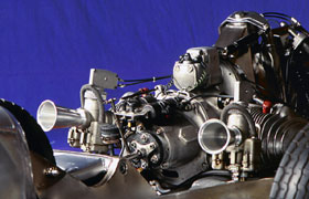 Bals BMW RS Kneeler Gespann