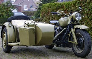 Dnepr Citroen 2CV Gespann