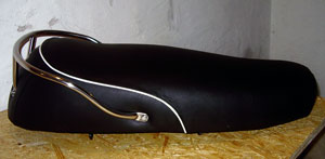 Restaurierte BMW R 75/5 Sitzbank