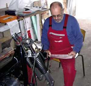 Der Meister bei der Arbeit