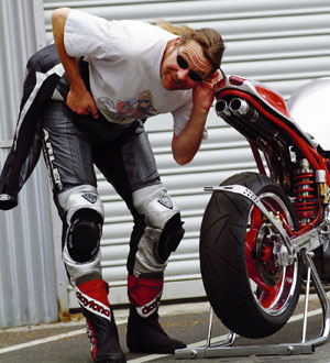 Auch Holger Aue gefällt die Ducati Monster