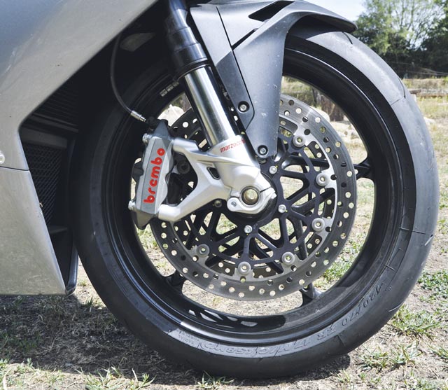 MV_Agusta_F4_Bremse