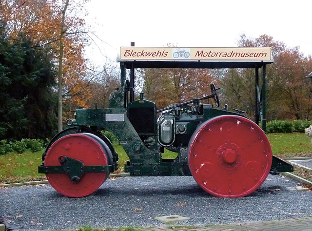 Motorradmuseum Fritz Bleckwehl - Straßenwalze