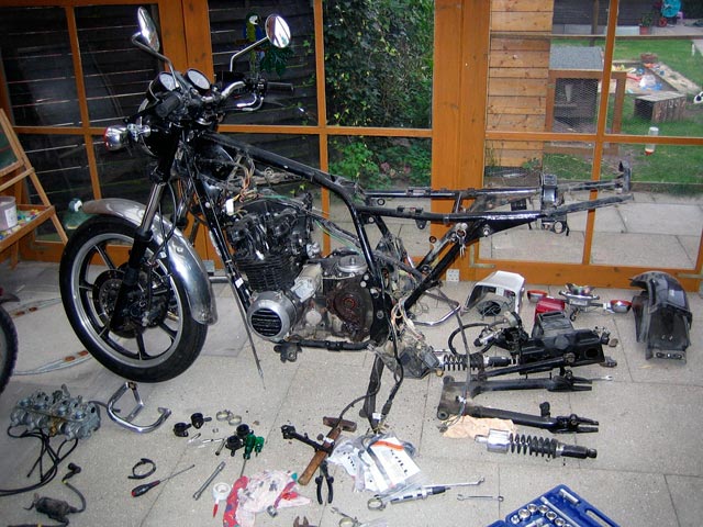 Kawasaki Z550 zerlegt