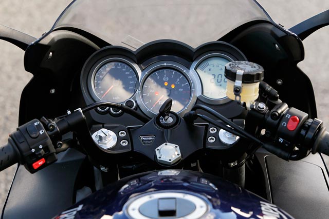 Triumph Sprint GT Modell 2011 Cockpit