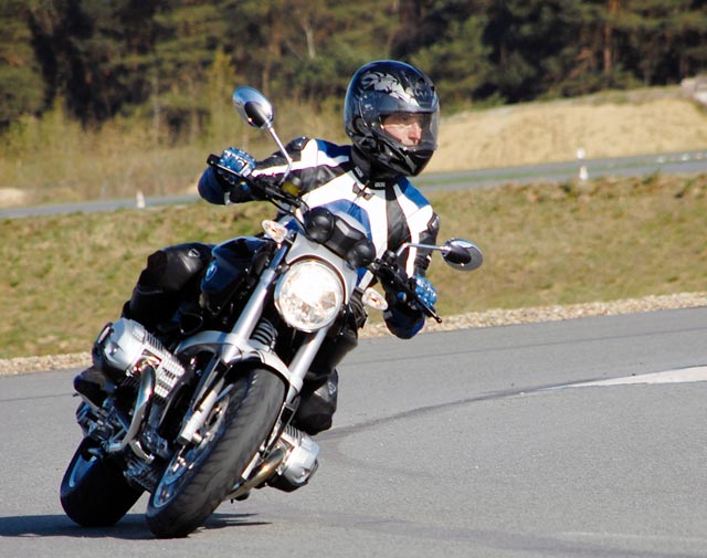 BMW-Wiedereinsteiger-Training - Blickführung & Kurventechnik