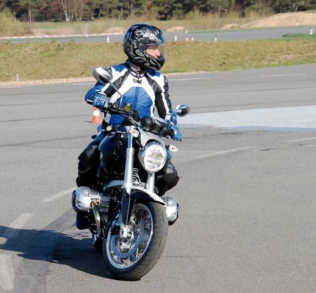 BMW-Wiedereinsteiger-Training - Blickführung & Kurventechnik