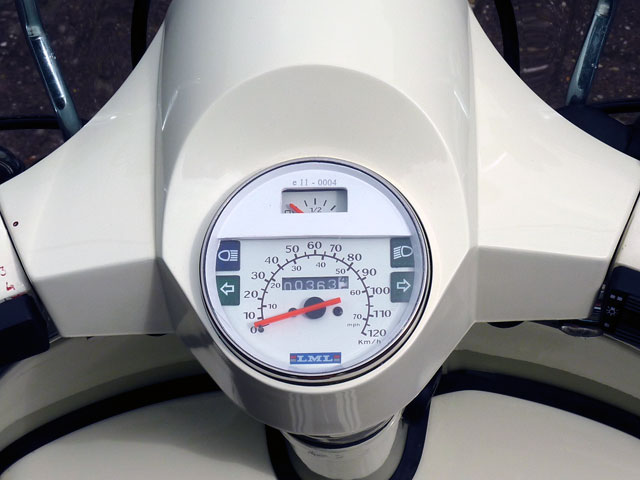 LML Star Deluxe 125  Tacho