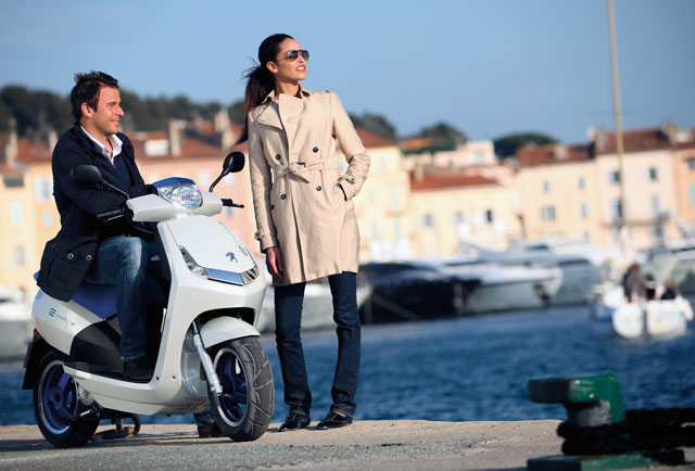 Peugeot Scooter e-vivacity 2011