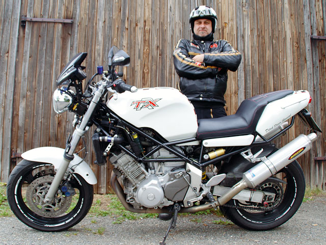 Yamaha TRX 850 Naked