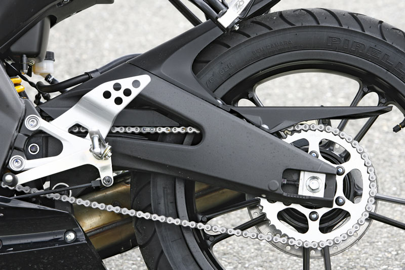 Yamaha YZF 125 R Schwinge