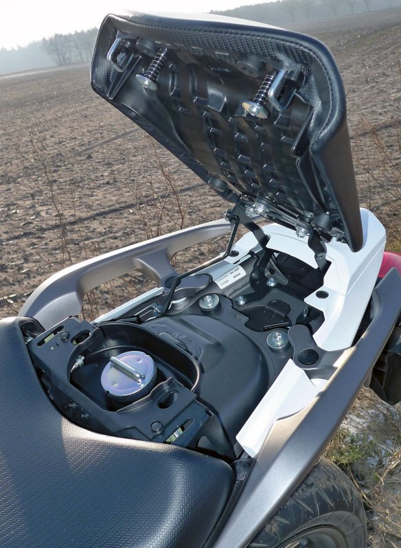 Honda NC 700 X Tankdeckel