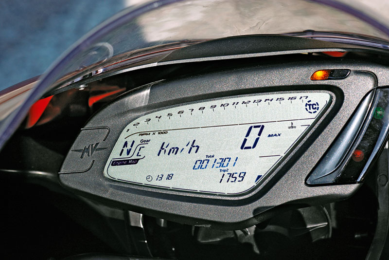 MV Agusta F3 675 Modell 2012 Cockpit