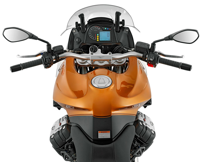 Moto Guzzi Stelvio 1200 8V Modell 2012 Cockpit