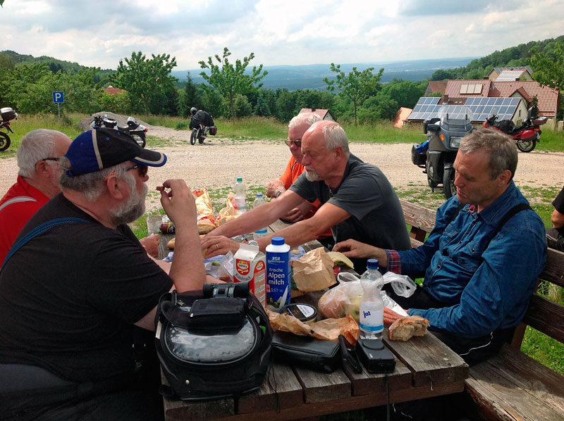 KradKircheKultur - Picknick mit Weitblick