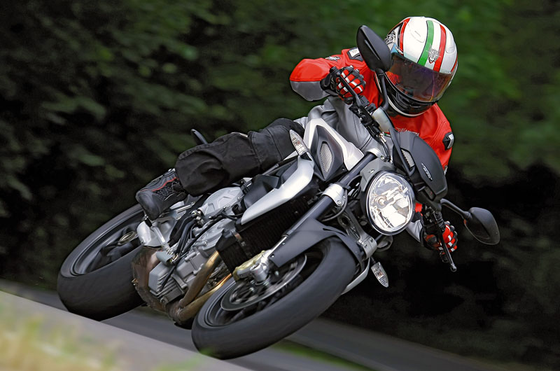 MV Agusta Brutale 675 
