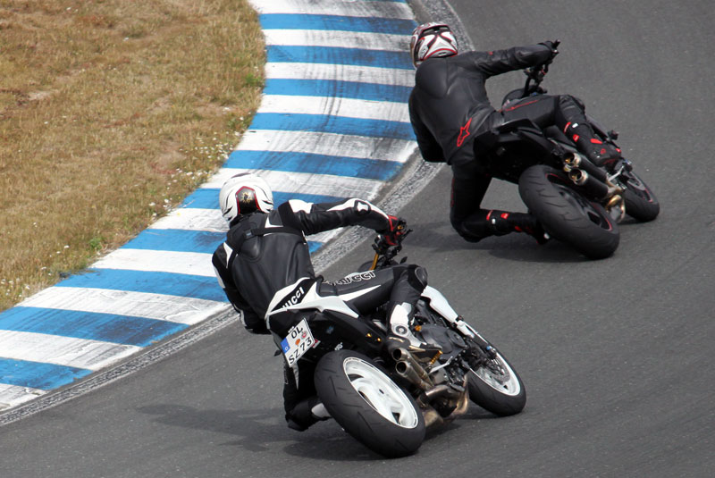 Honda-CB1000R Umbau Rennstrecke