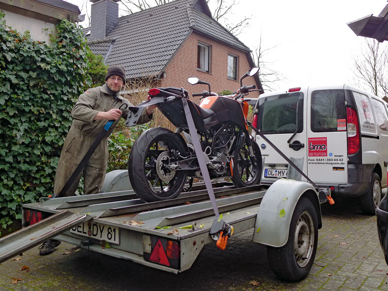 CargoBuckles G3 an Motorradtrailer