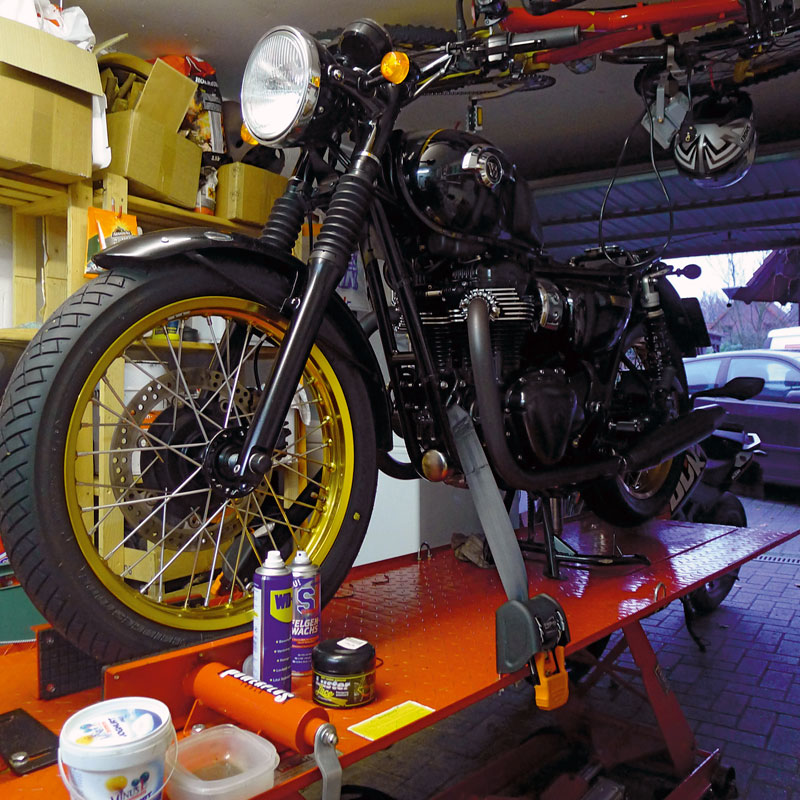 CargoBuckles an Hebebuehne