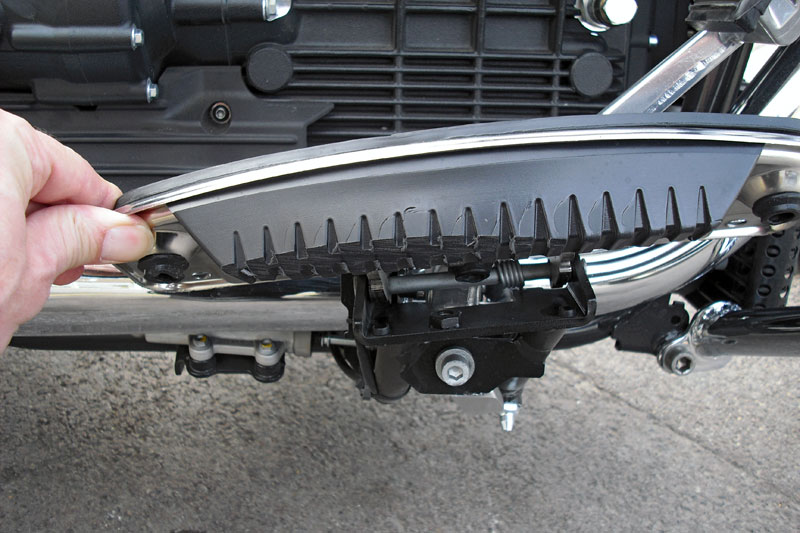 Moto Guzzi California 1400 Modell 2013 Trittbrettschleifer