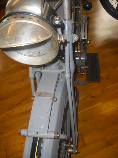 Pope V2 Blattfeder vorne