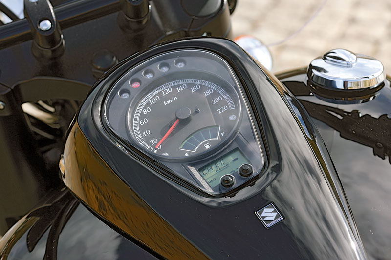 Suzuki C 1500 T Cockpit