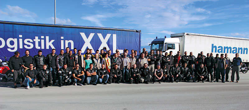 Biker-Brummi-Hilfe-2013-Gruppenbild