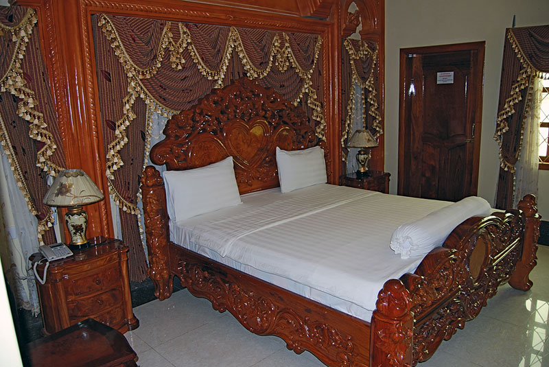 Luxeriöses Hotelbett