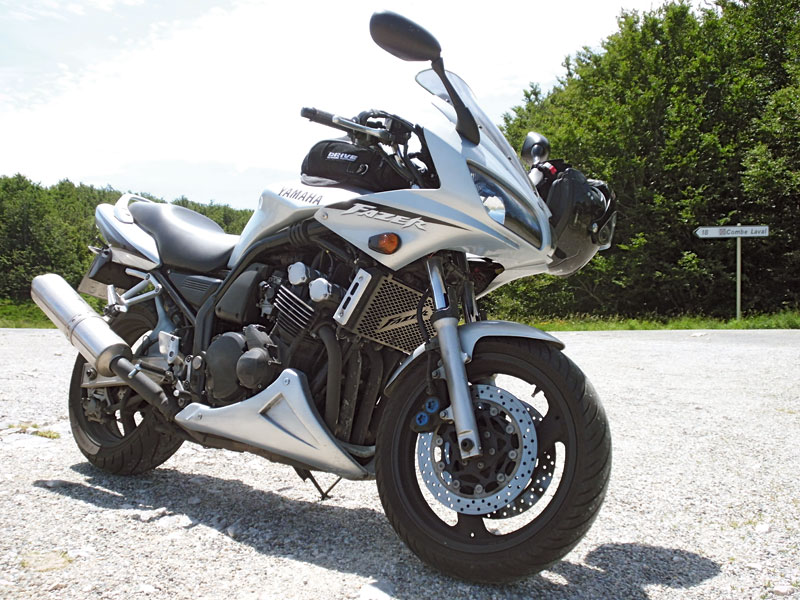Yamaha Fazer 600