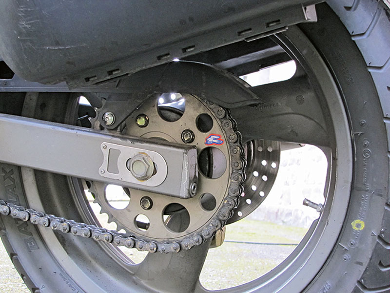 Cagiva River 600 Kettenspanner