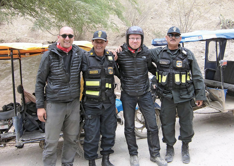 Mototaxi-Junket-2013-Begegnung