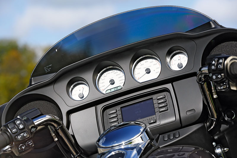 Harley-Davidson-Street-Glide Cockpit