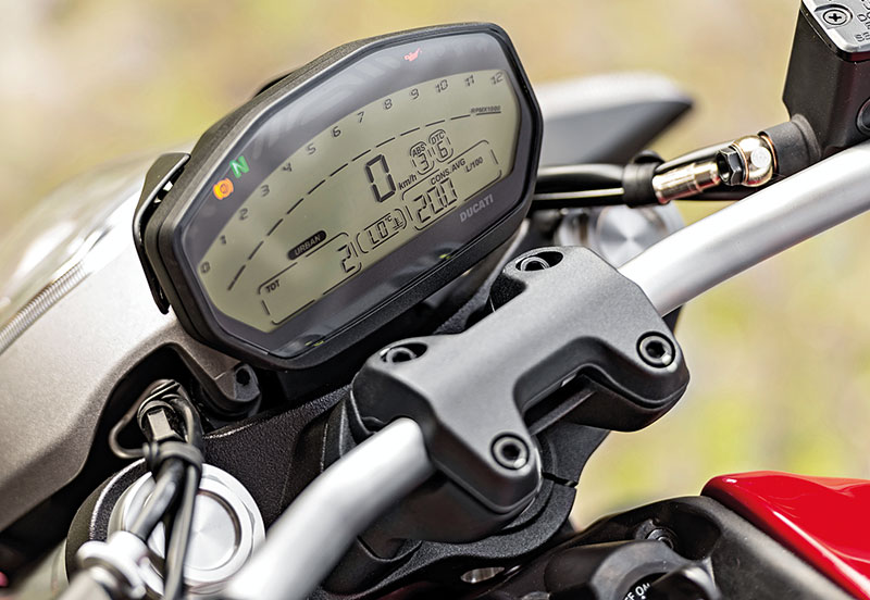 Ducati Monster 821 Cockpit