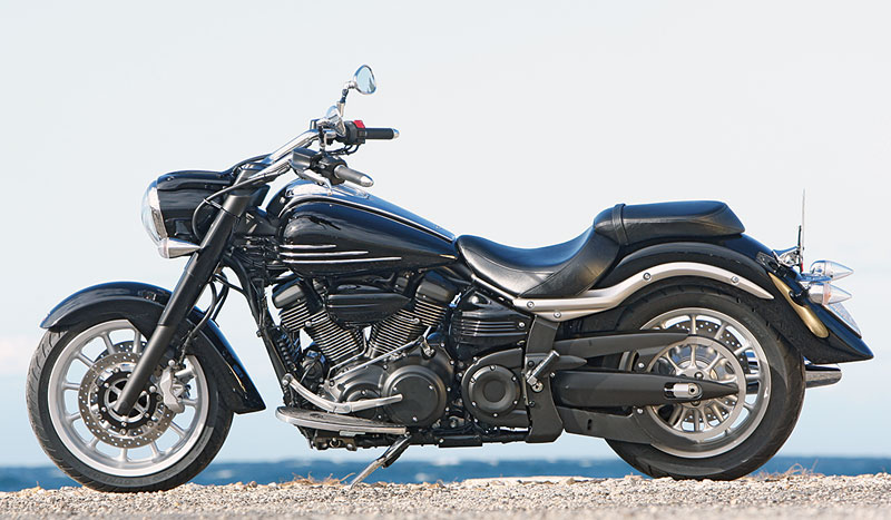  Yamaha XV 1900A Midnight Star