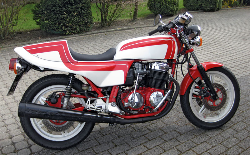 Honda-CB750four-rechts