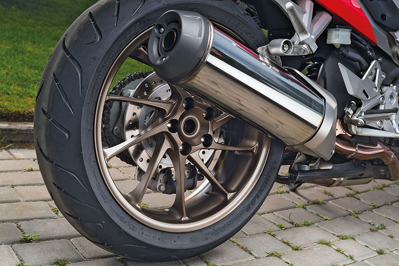 Honda VFR800F Hinterrad