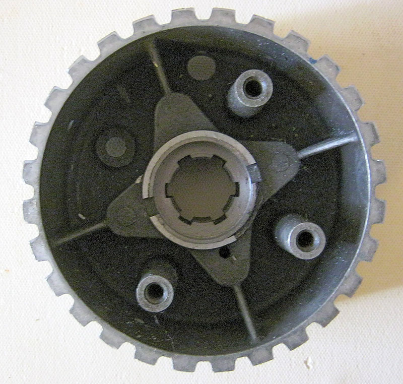 Benelli 750 Sei Kupplungskorb Bolzen gebrochen