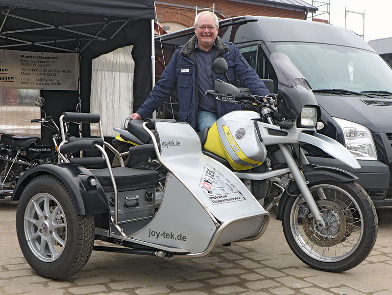 Joytek Gespann umrüstbar auf Rolli-Plattform