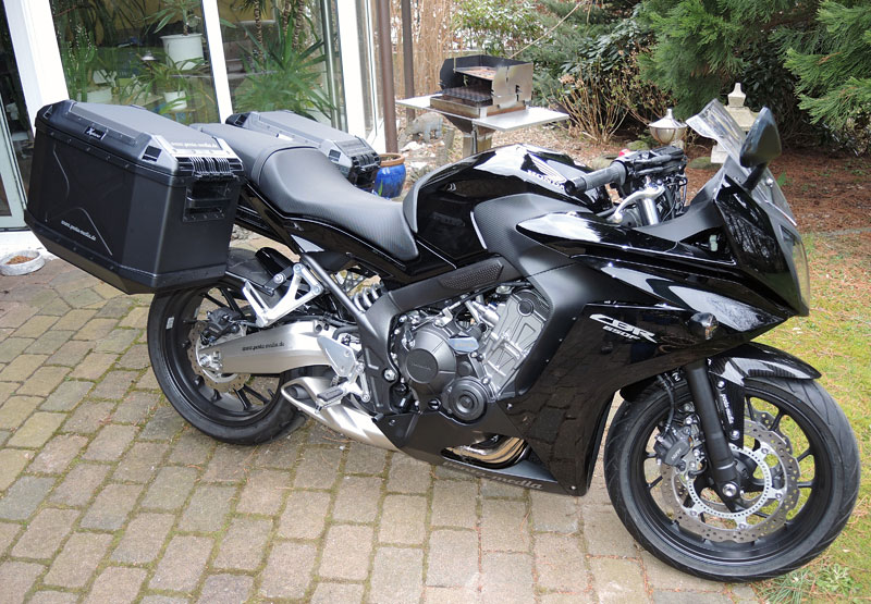 Honda CBR650F mit Trax Koffer