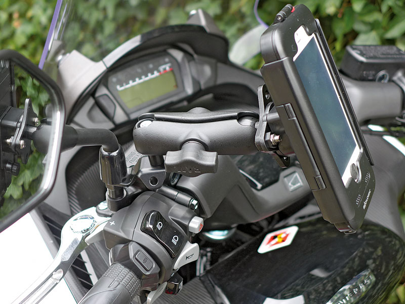 Montage am Rückspiegel