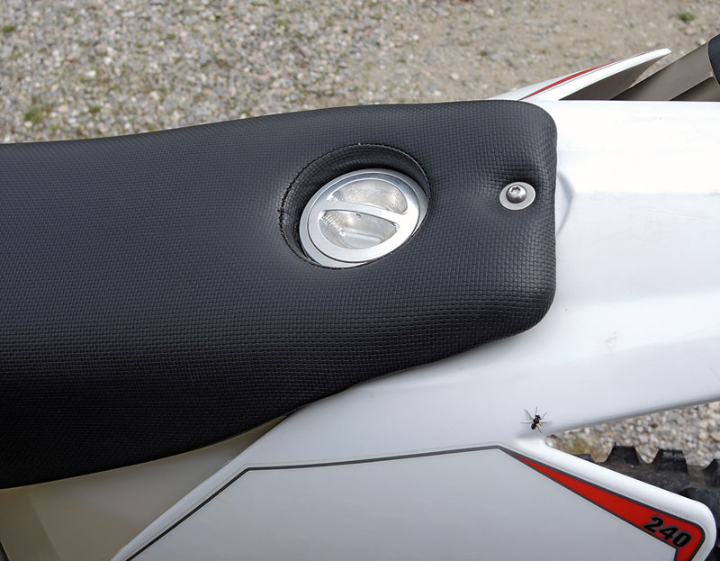 AJP PR4 Ungluecklicher Tankverschluss