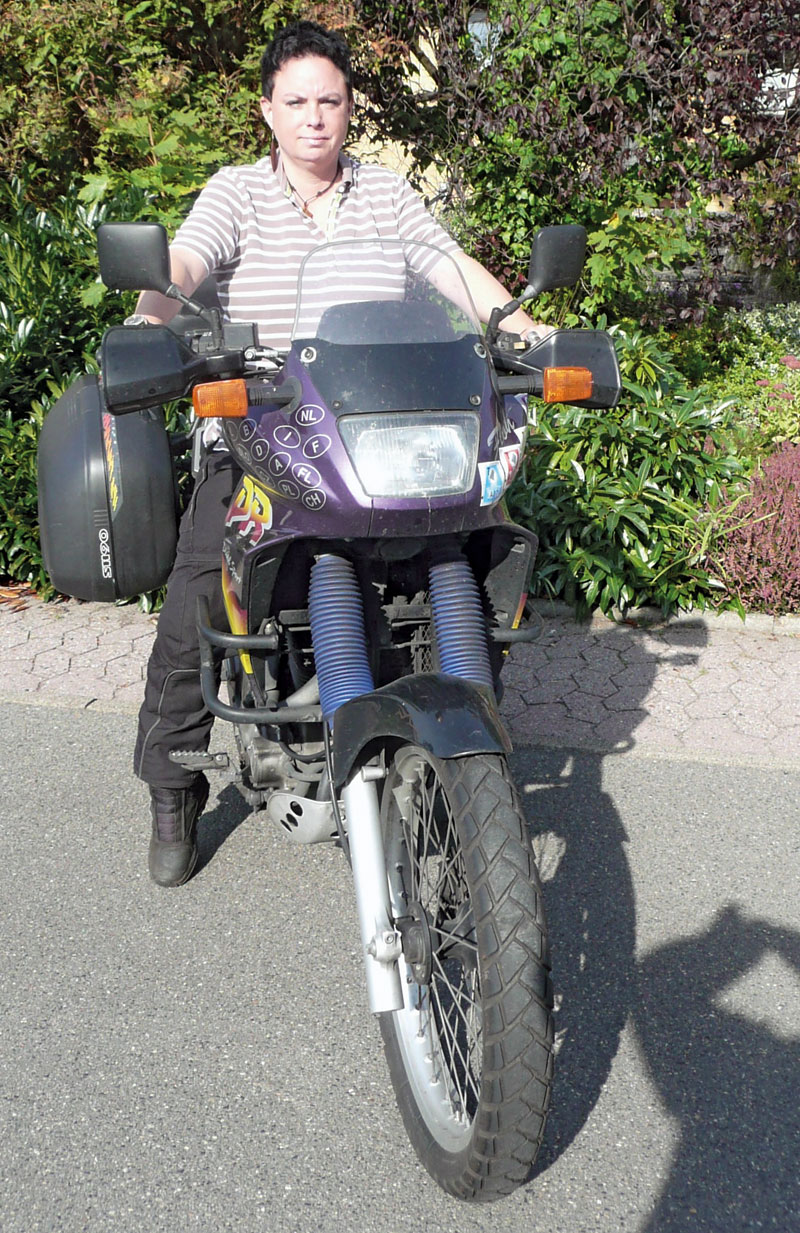 Suzuki DR650RS mit Floh